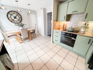 Photo 12- click for photo gallery